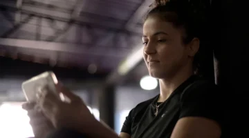 تحدي وزن الذبابة.. ناتاليا سيلفا تتوعد بإنهاء سيطرة شيفتشينكو داخل حلبة “UFC”